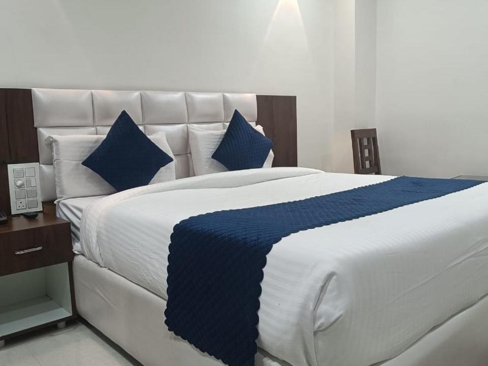 Hotel Skyland Warangal Exterior foto