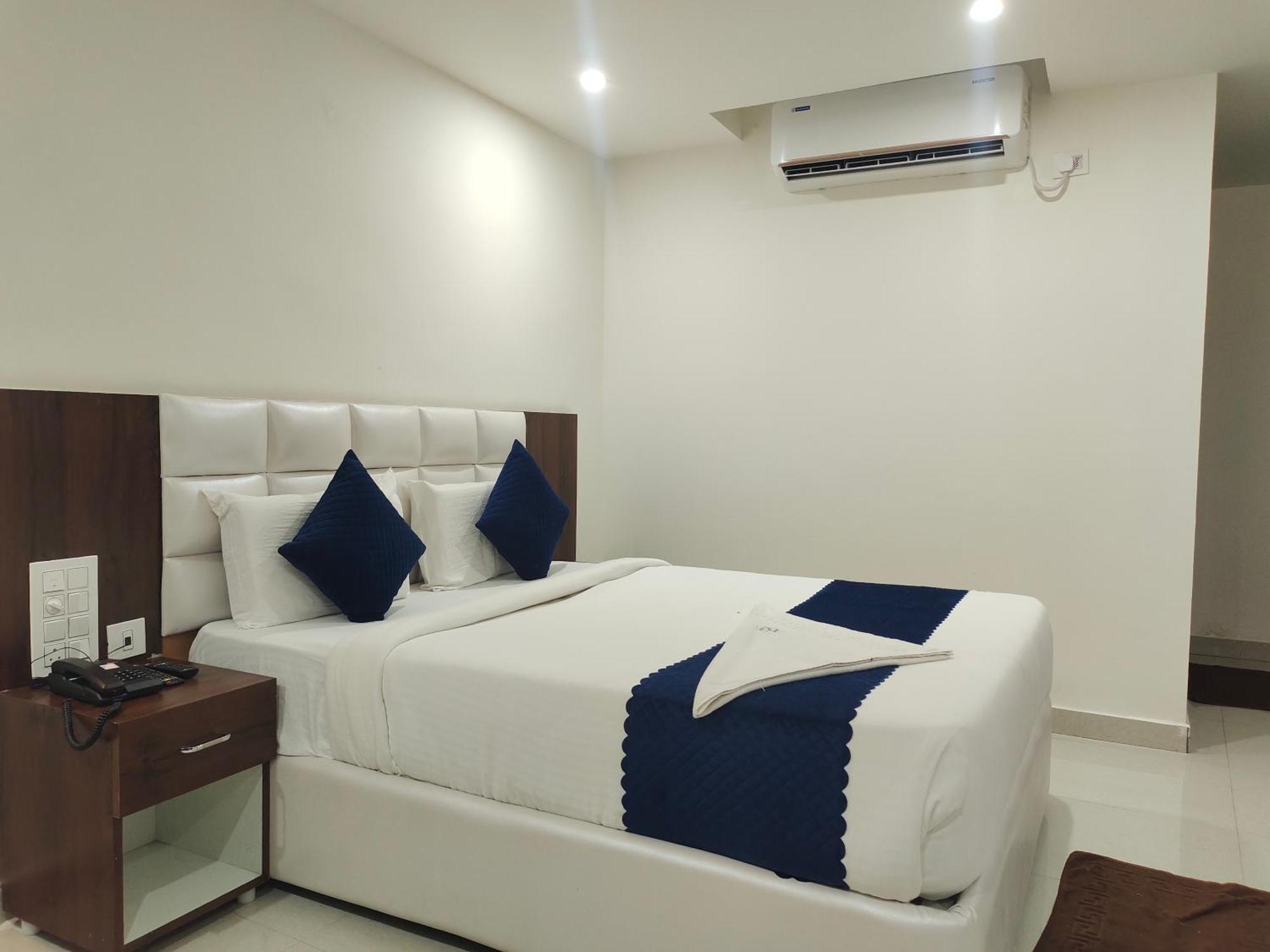 Hotel Skyland Warangal Exterior foto
