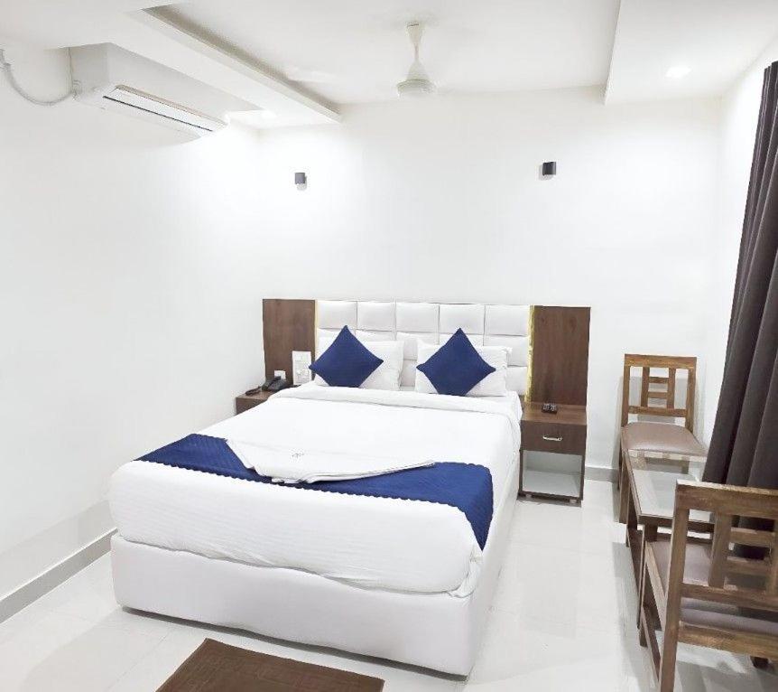 Hotel Skyland Warangal Exterior foto